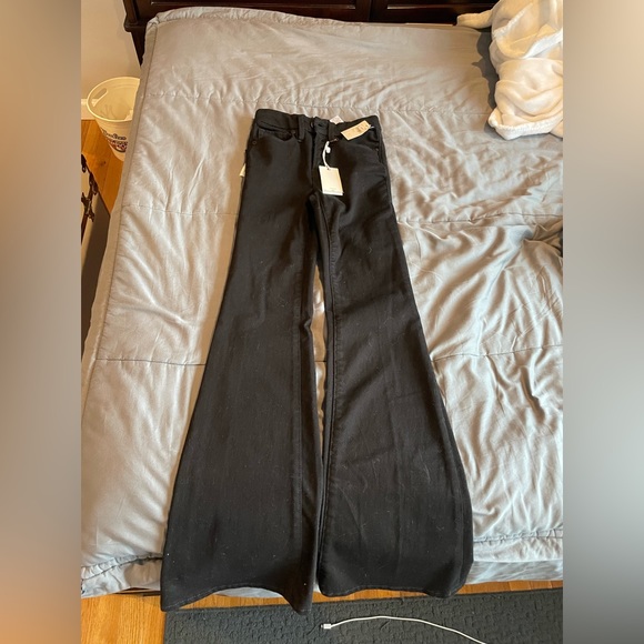 Good American Denim - Black flare jeans